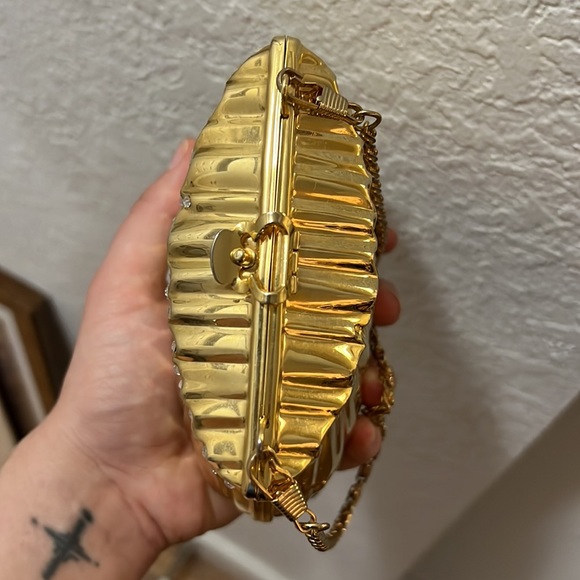 Vintage | Metal Box Purse - Picture 7 of 8